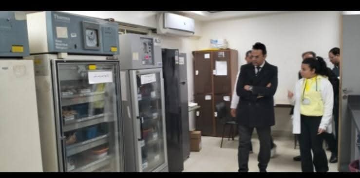 دويدار فى جولة ليلية مفاجئة بمستشفى سوهاج العام.. إنذار 48 ساعة لتصحيح السلبيات